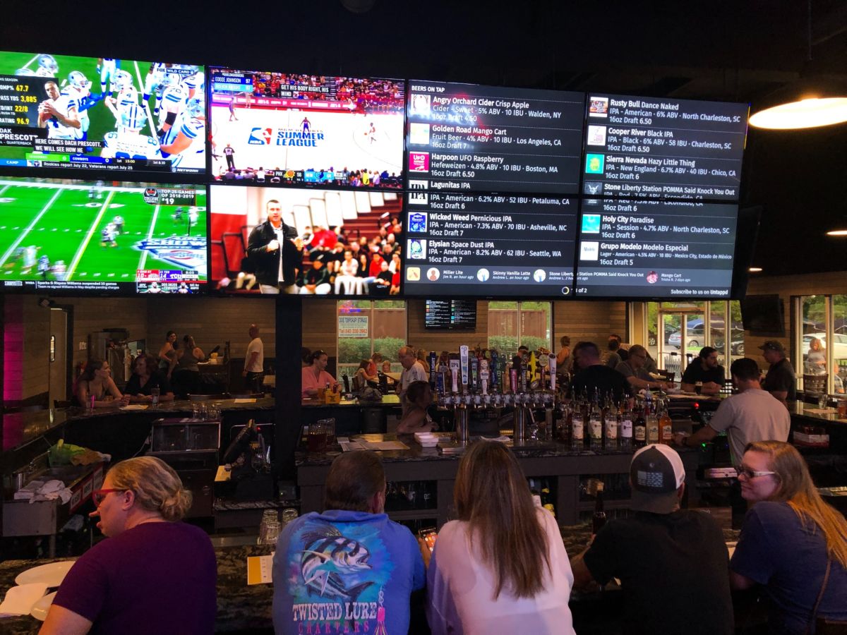 Sports Bar Pictures Using WolfPack™ Sports Bar HDMI Matrix Syste