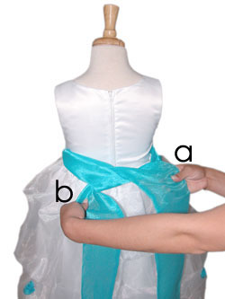 How To Tie The Perfect Bow On A Dress PinkPrincess Com   Step3 